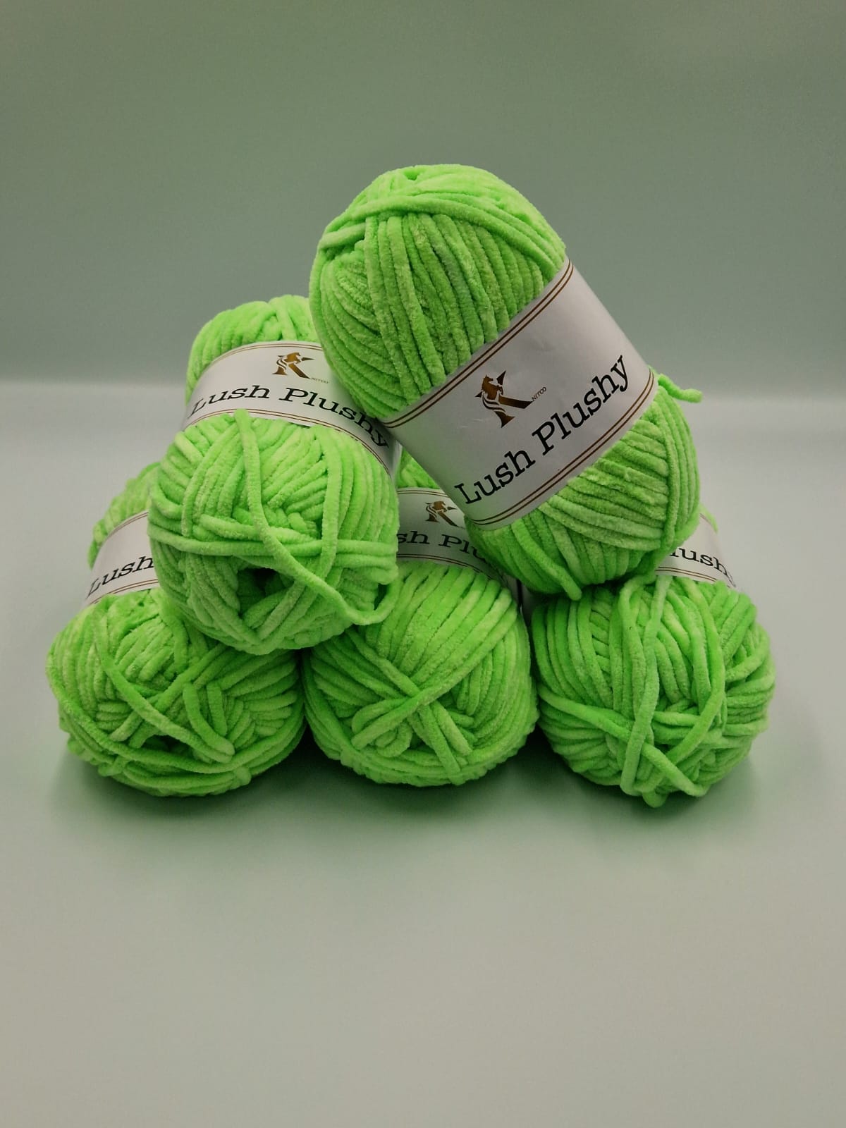 Knitco Lushy Plushy 5 x 100g - 100m - 100% Polyester Knitting Crochet Yarn