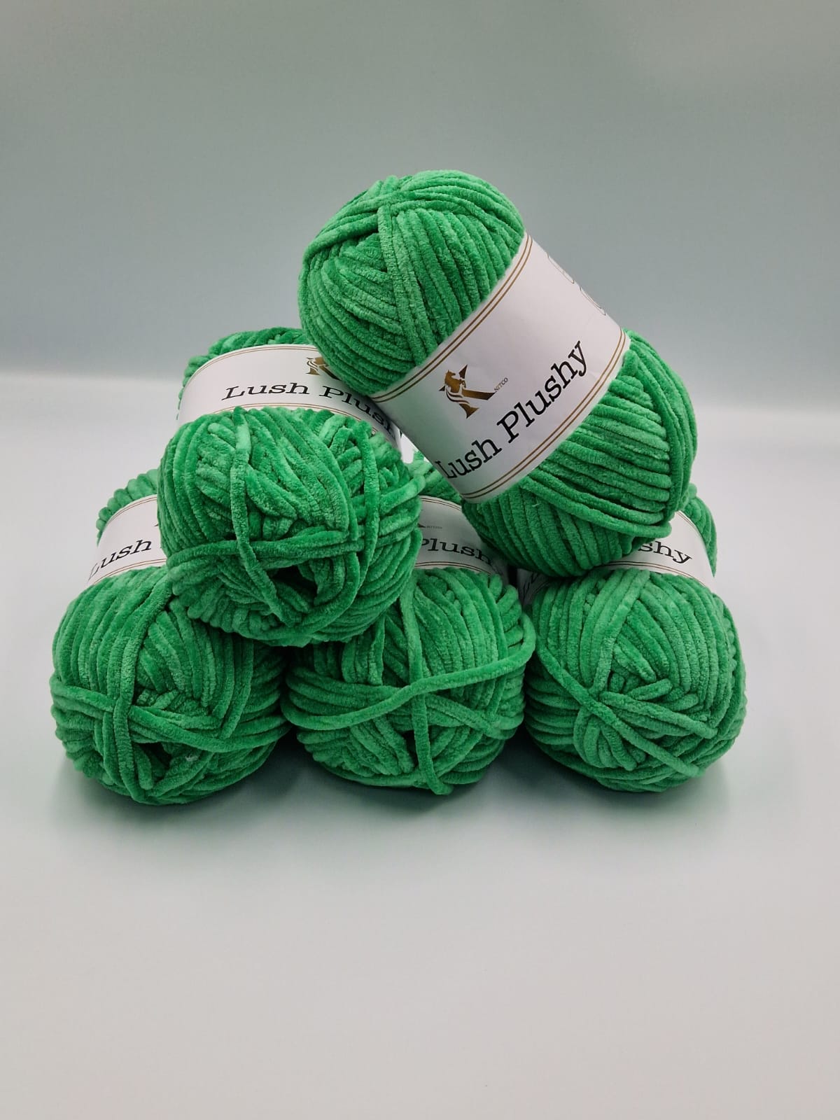 Knitco Lushy Plushy 5 x 100g - 100m - 100% Polyester Knitting Crochet Yarn