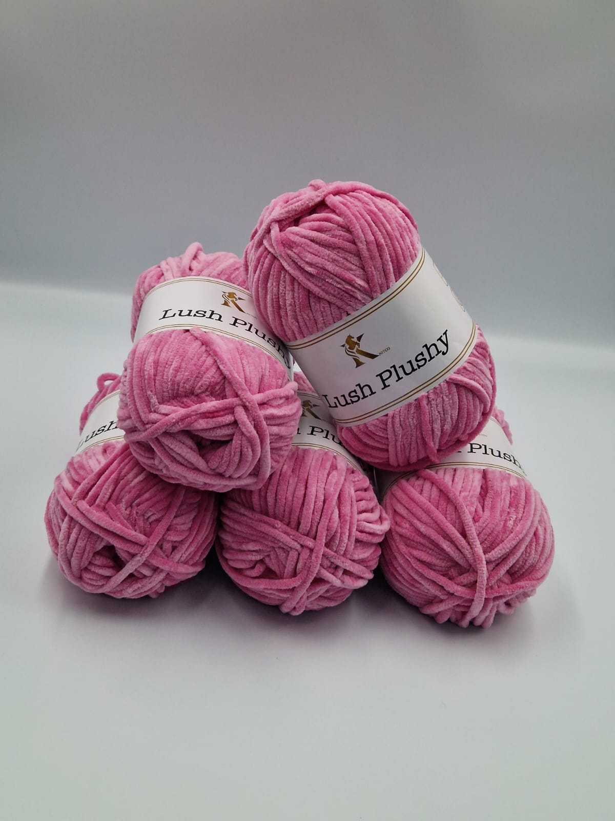 Knitco Lushy Plushy 5 x 100g - 100m - 100% Polyester Knitting Crochet Yarn