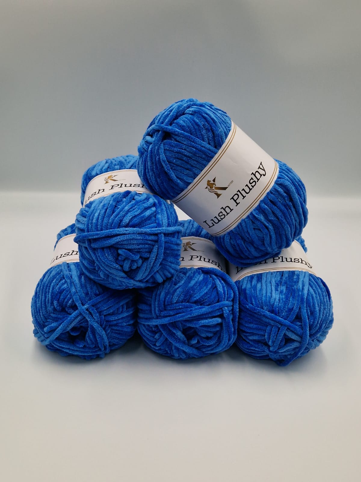 Knitco Lushy Plushy 5 x 100g - 100m - 100% Polyester Knitting Crochet Yarn