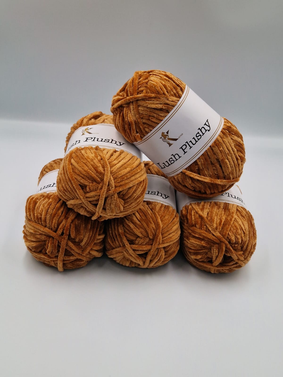 Knitco Lushy Plushy 5 x 100g - 100m - 100% Polyester Knitting Crochet Yarn