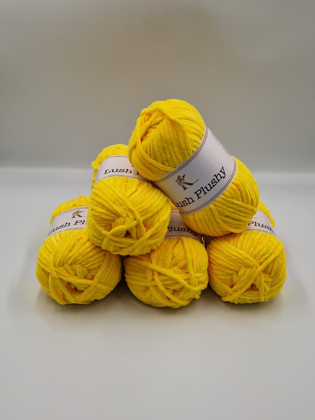 Knitco Lushy Plushy 5 x 100g - 100m - 100% Polyester Knitting Crochet Yarn