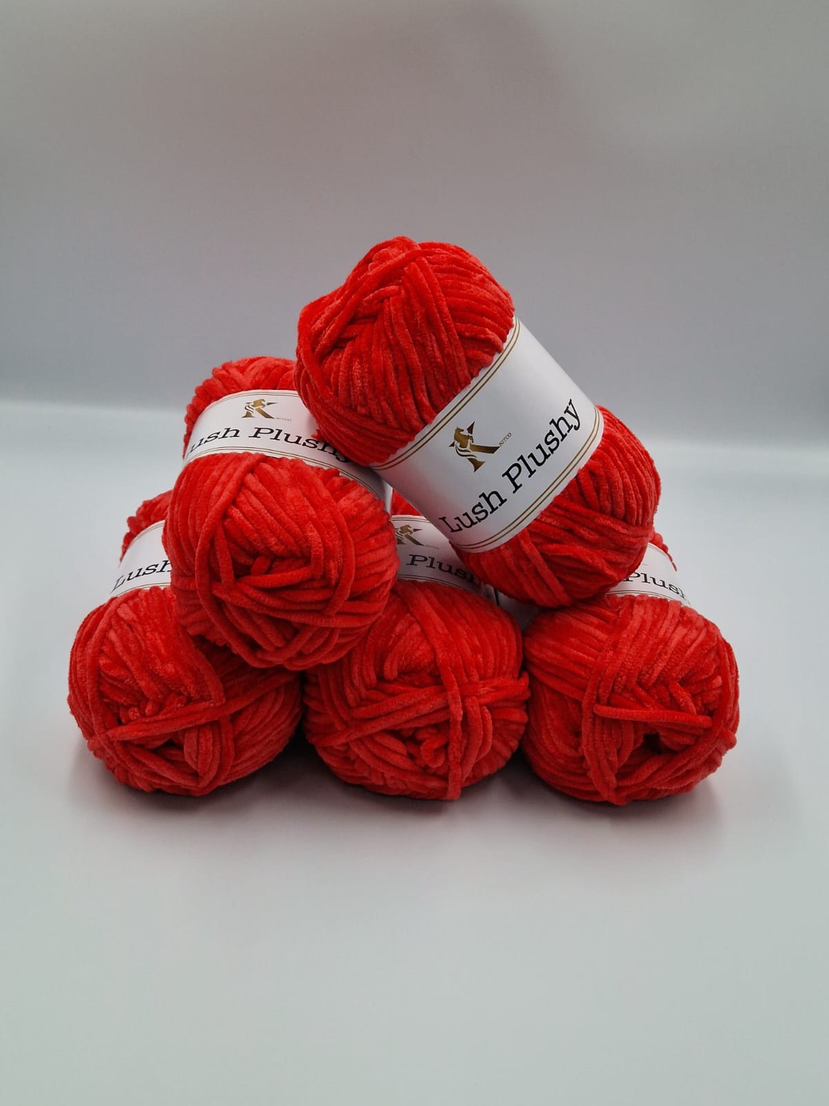Knitco Lushy Plushy 5 x 100g - 100m - 100% Polyester Knitting Crochet Yarn
