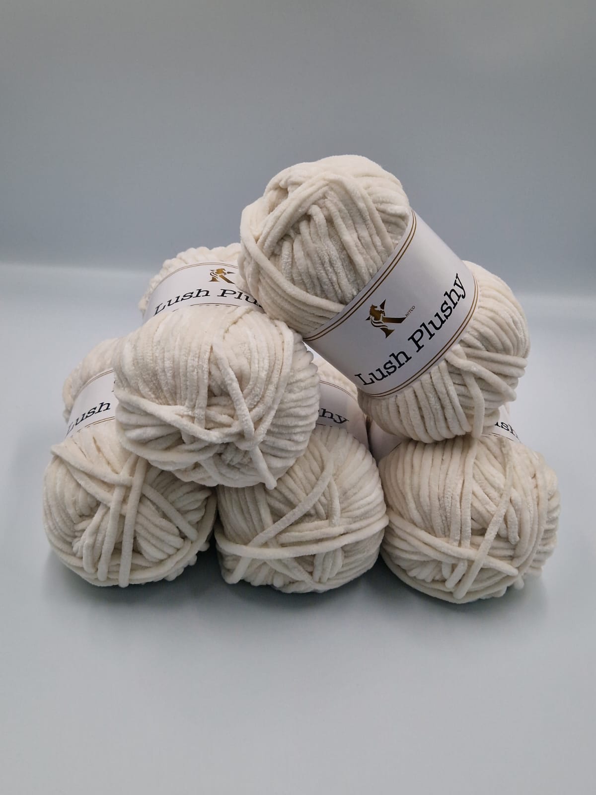 Knitco Lushy Plushy 5 x 100g - 100m - 100% Polyester Knitting Crochet Yarn