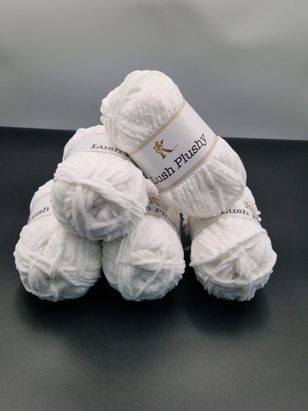 Knitco Lushy Plushy 5 x 100g - 100m - 100% Polyester Knitting Crochet Yarn