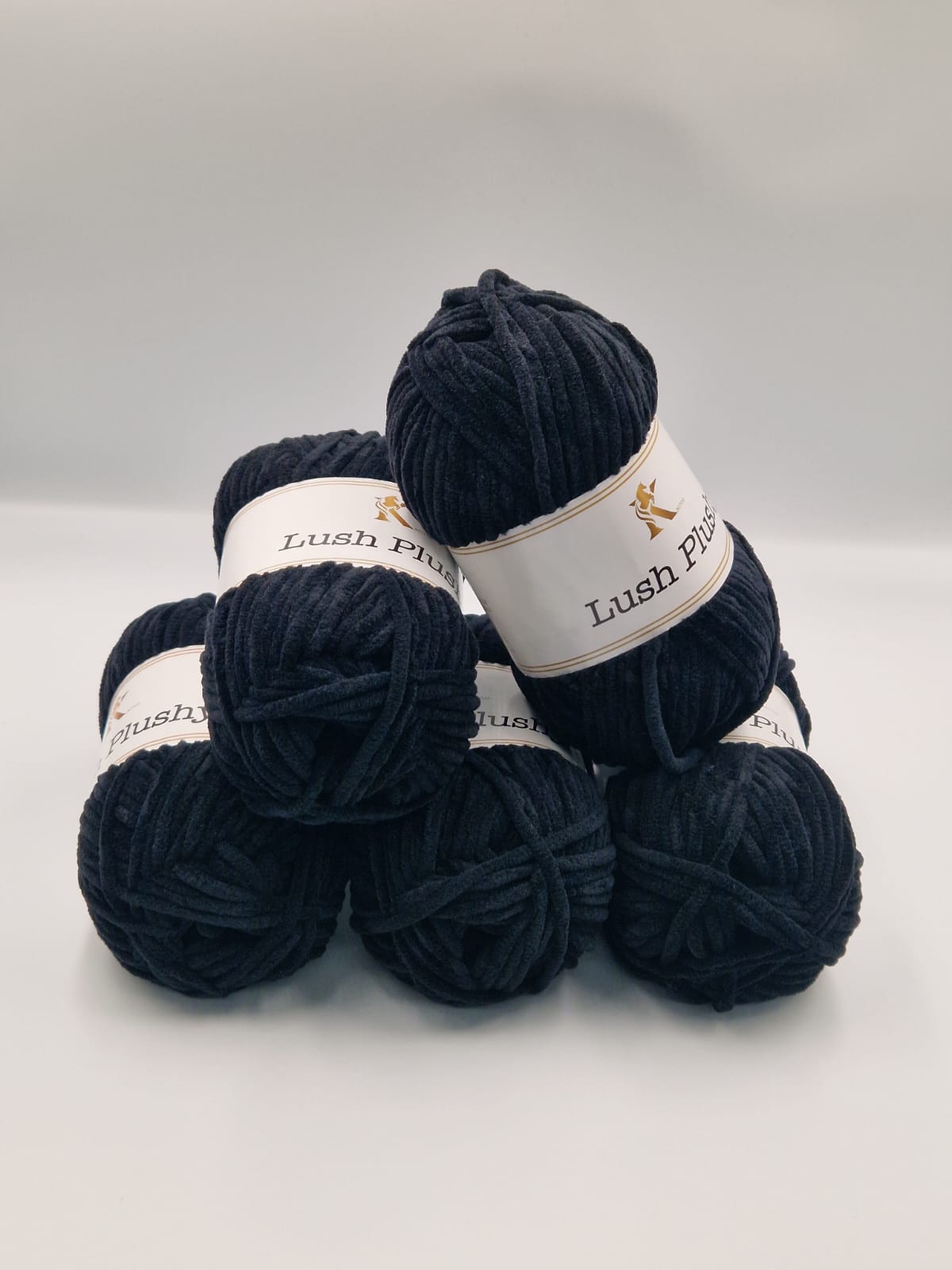 Knitco Lushy Plushy 5 x 100g - 100m - 100% Polyester Knitting Crochet Yarn