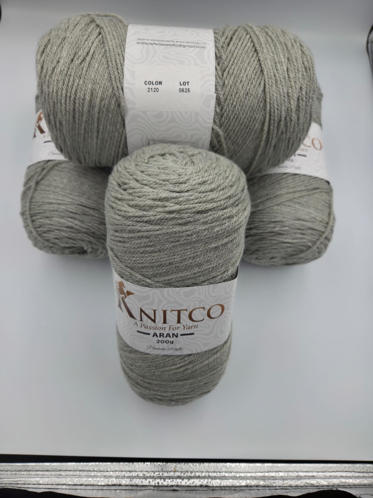 Knitco Aran Premium 5 x 200g - 420m - 100% Acylic Knitting Crochet Yarn