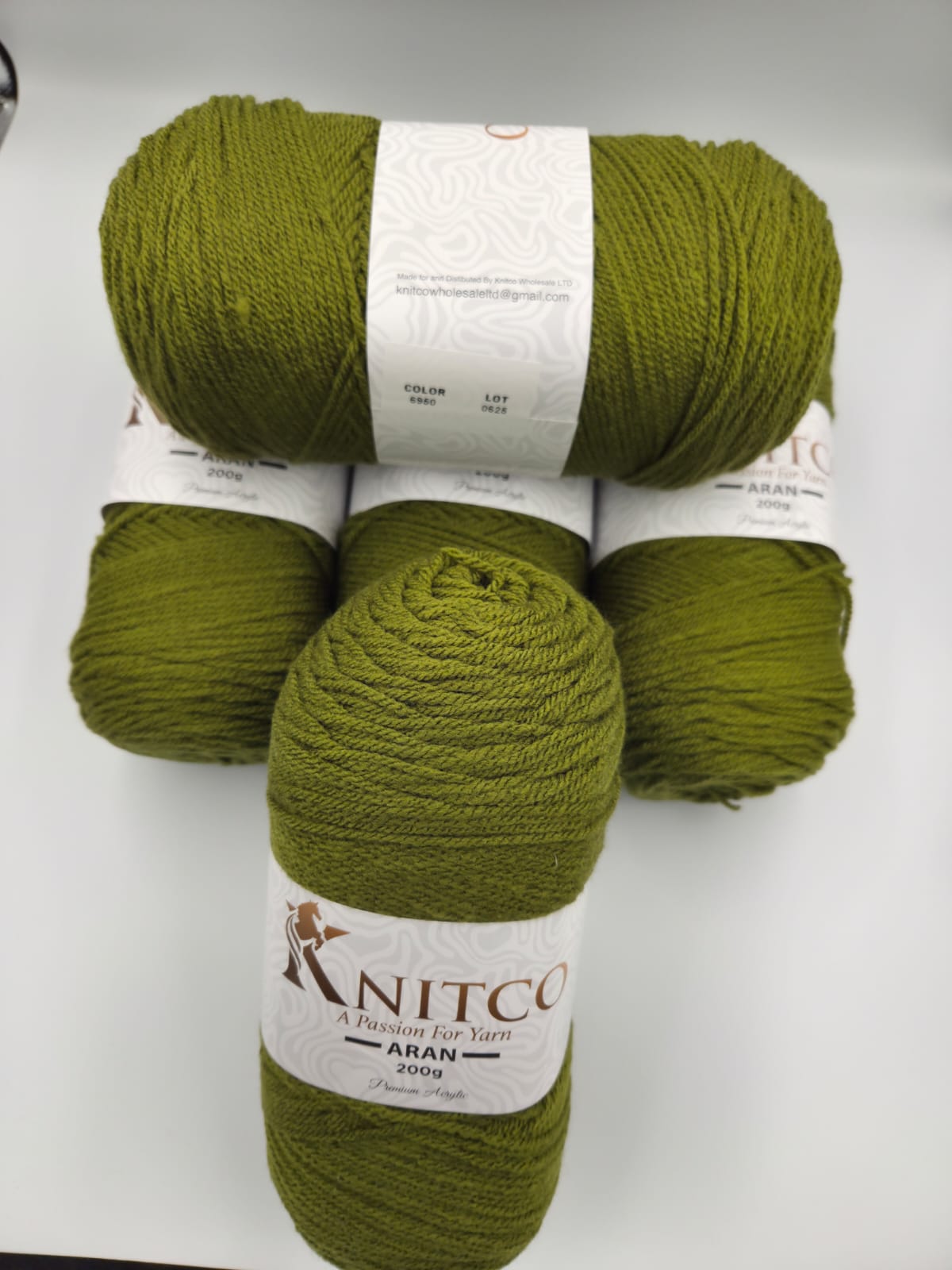 Knitco Aran Premium 5 x 200g - 420m - 100% Acylic Knitting Crochet Yarn