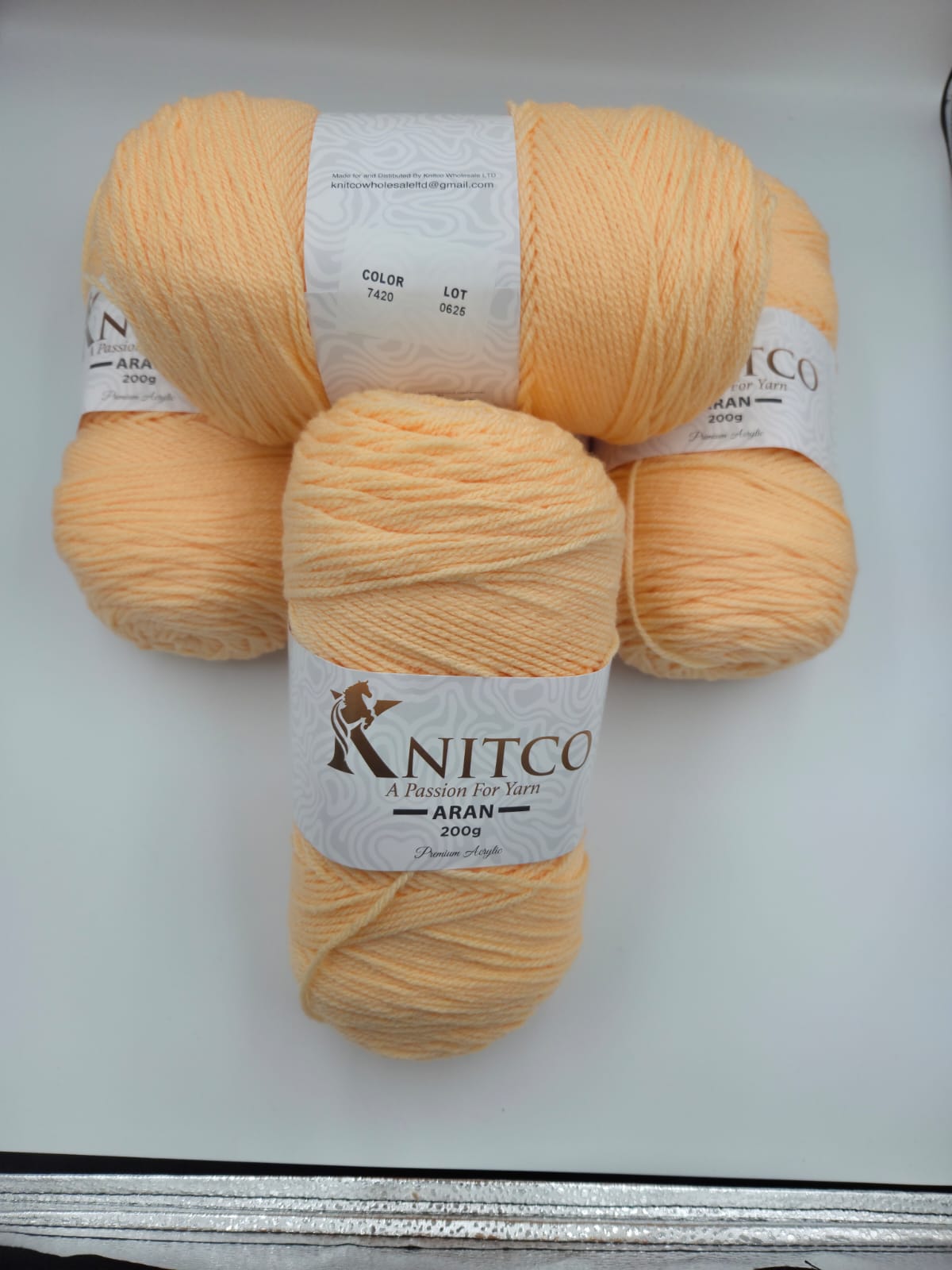 Knitco Aran Premium 5 x 200g - 420m - 100% Acylic Knitting Crochet Yarn