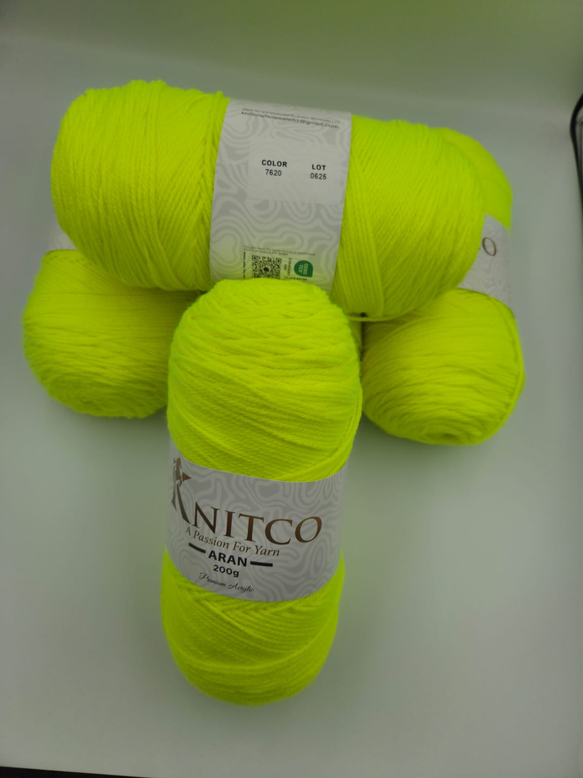 Knitco Aran Premium 5 x 200g - 420m - 100% Acylic Knitting Crochet Yarn