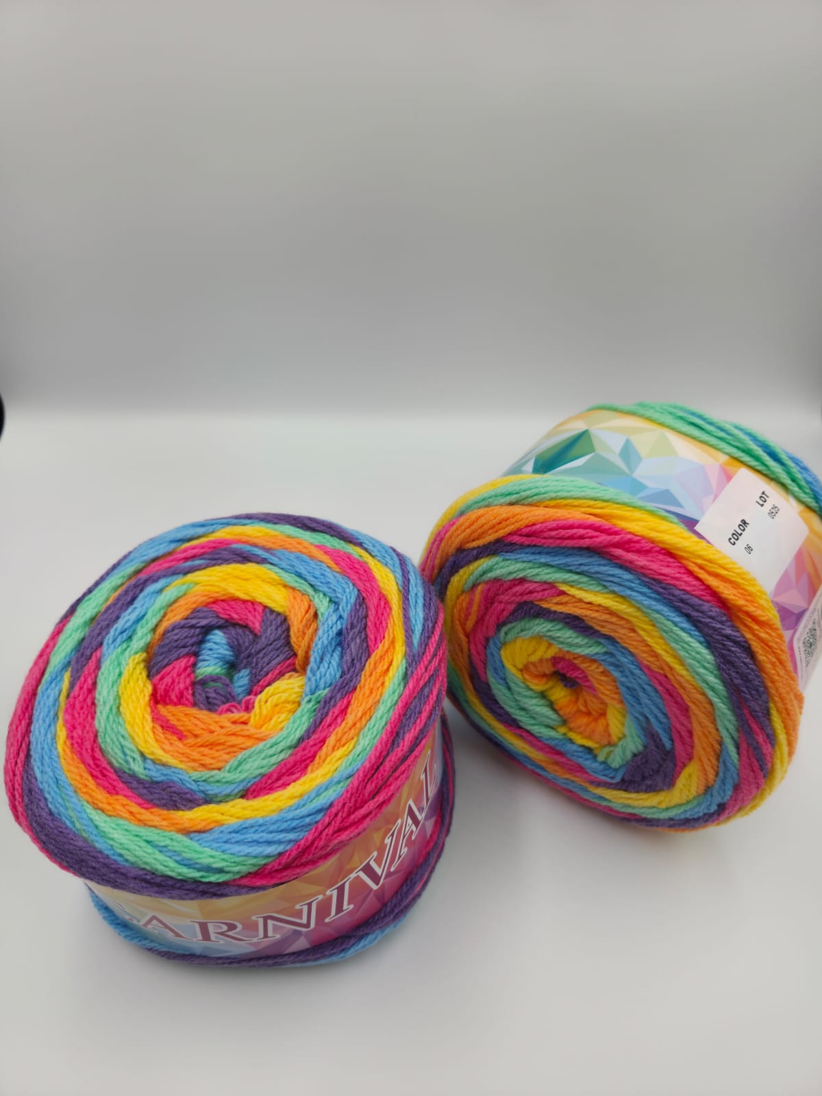 Knitco Carnival 1 x 200g - 472m - 100% Acrylic Knitting Crochet Yarn