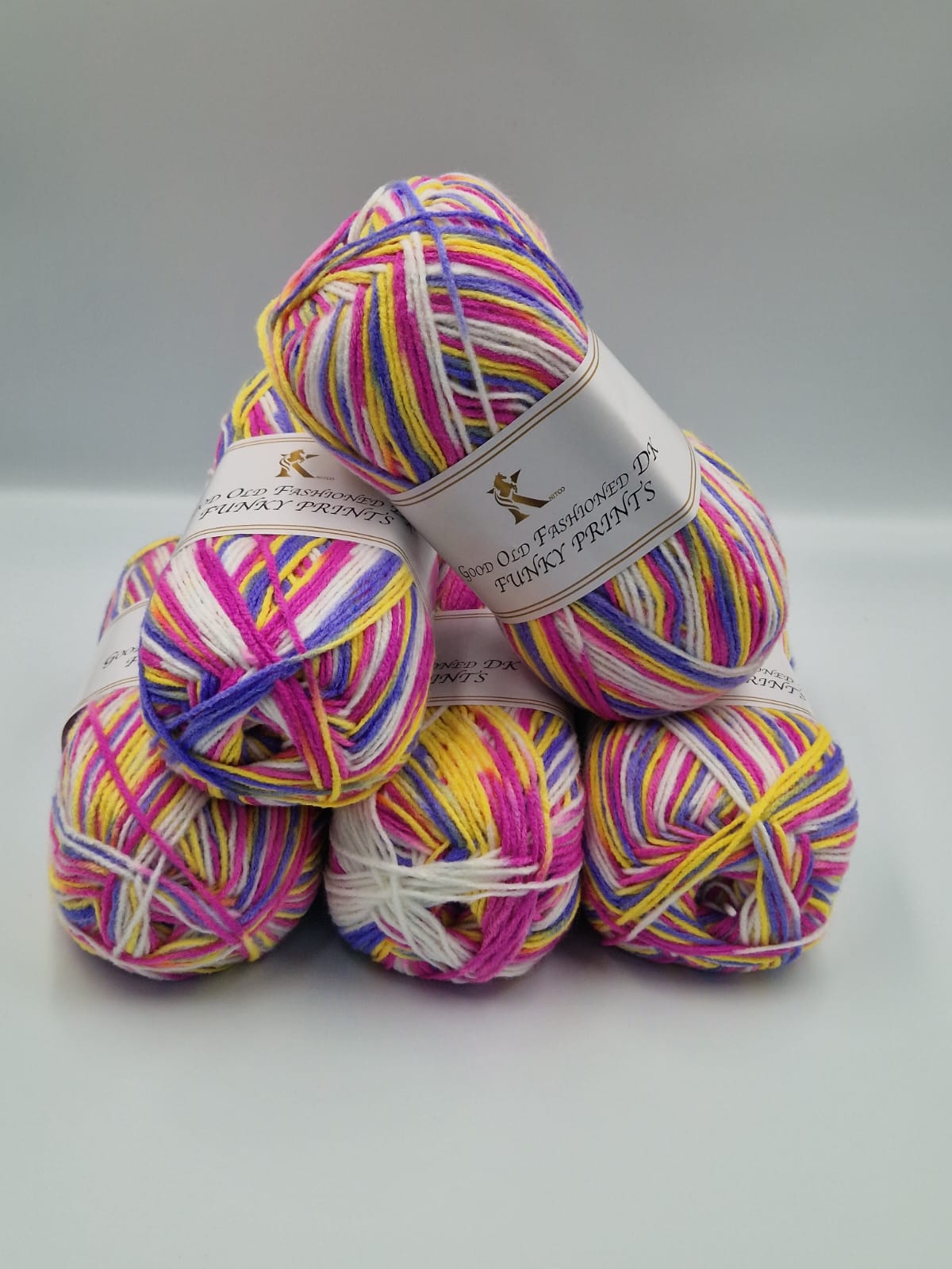 Knitco Good Old Fashioned Funky Prints DK 5 x 100g - 100% Acrylic Knitting Crochet Yarn