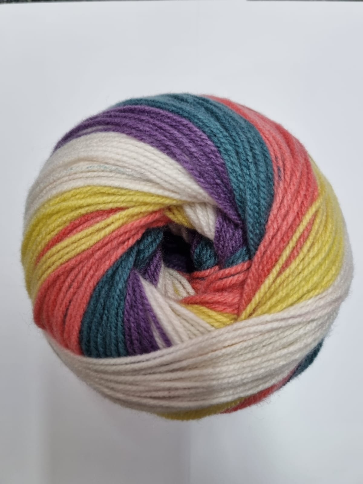 Knitco Northern Lights DK 1 x 150g - 410m - 100% Acrylic Knitting Crochet Yarn