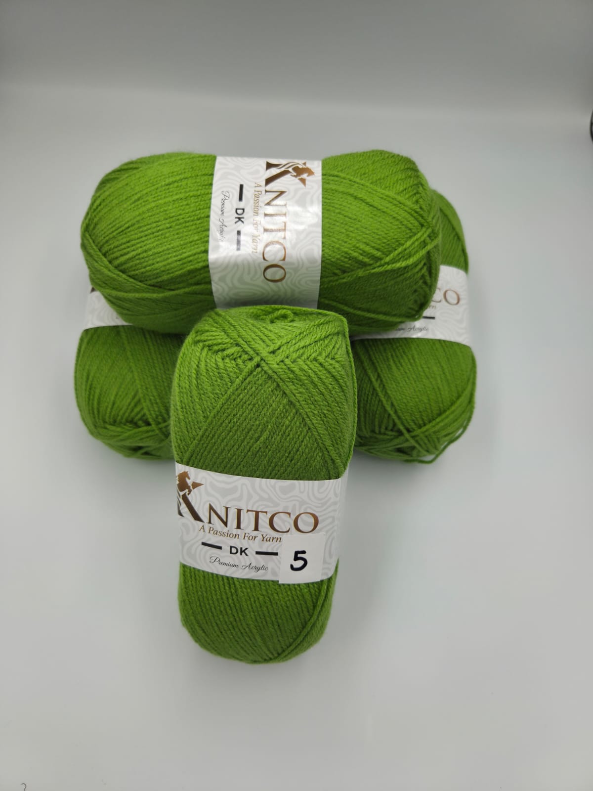 Knitco Aran Premium 5 x 200g - 420m - 100% Acylic Knitting Crochet Yarn