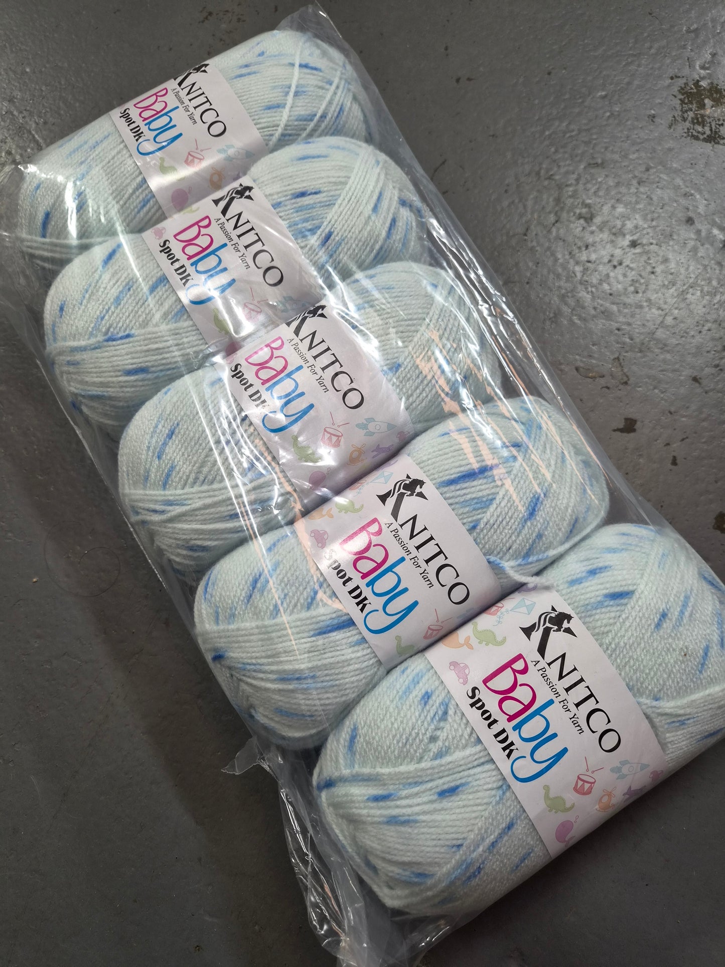 Knitco Baby Spot DK 5 x 100g - 300m - 100% Acrylic Knitting Crochet Yarn
