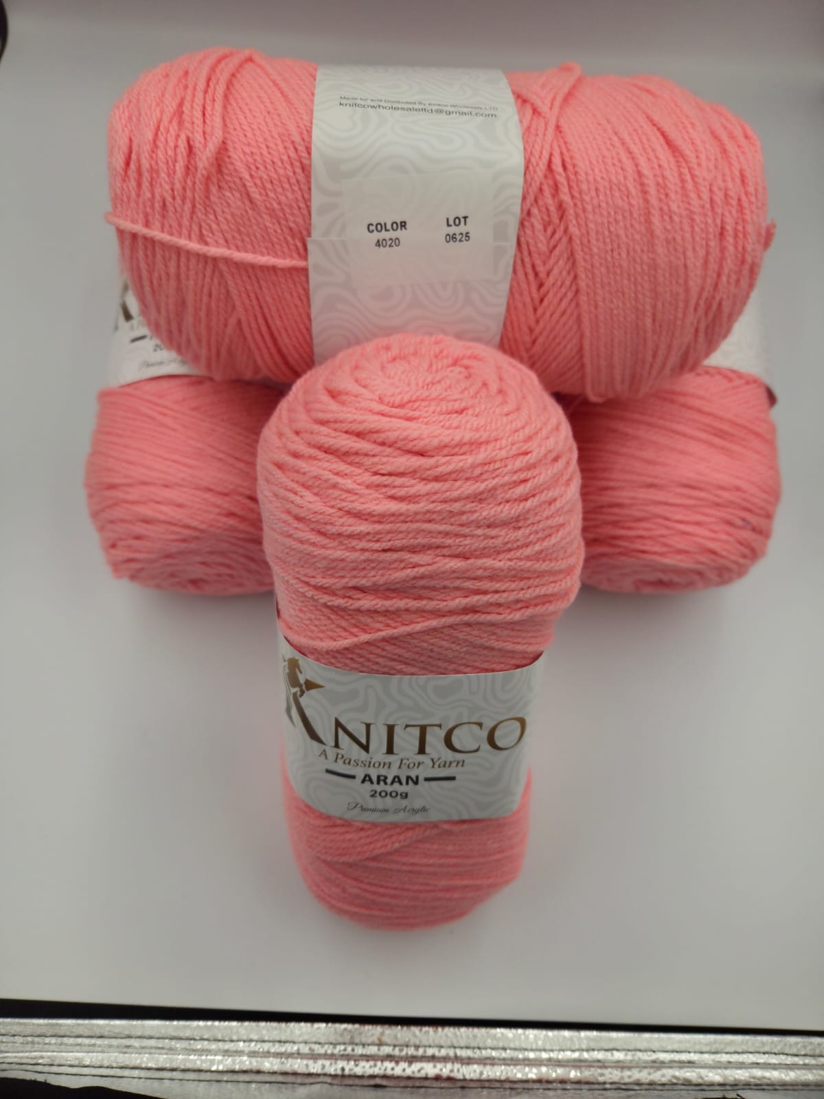 Knitco Aran Premium 5 x 200g - 420m - 100% Acylic Knitting Crochet Yarn
