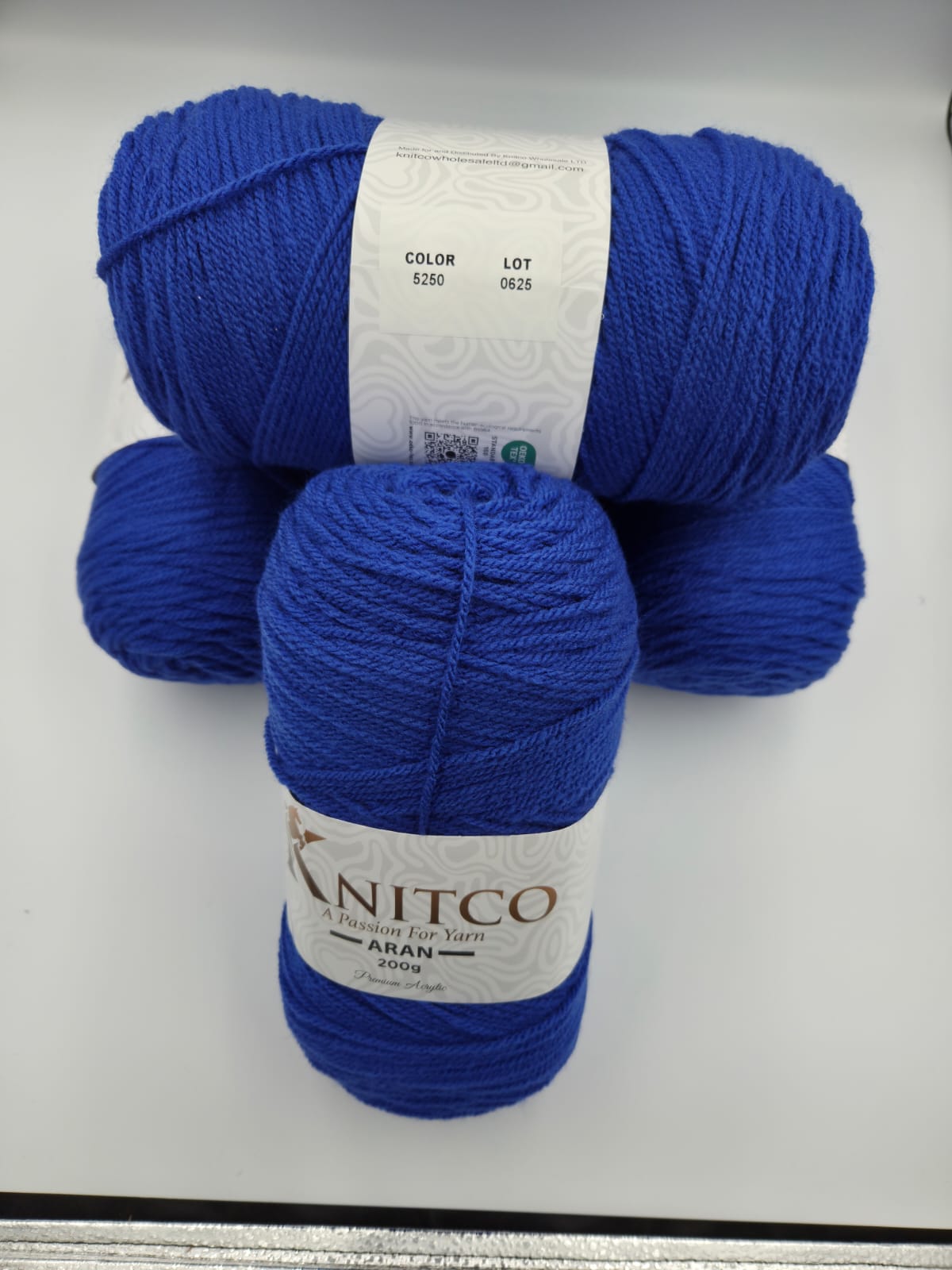 Knitco Aran Premium 5 x 200g - 420m - 100% Acylic Knitting Crochet Yarn