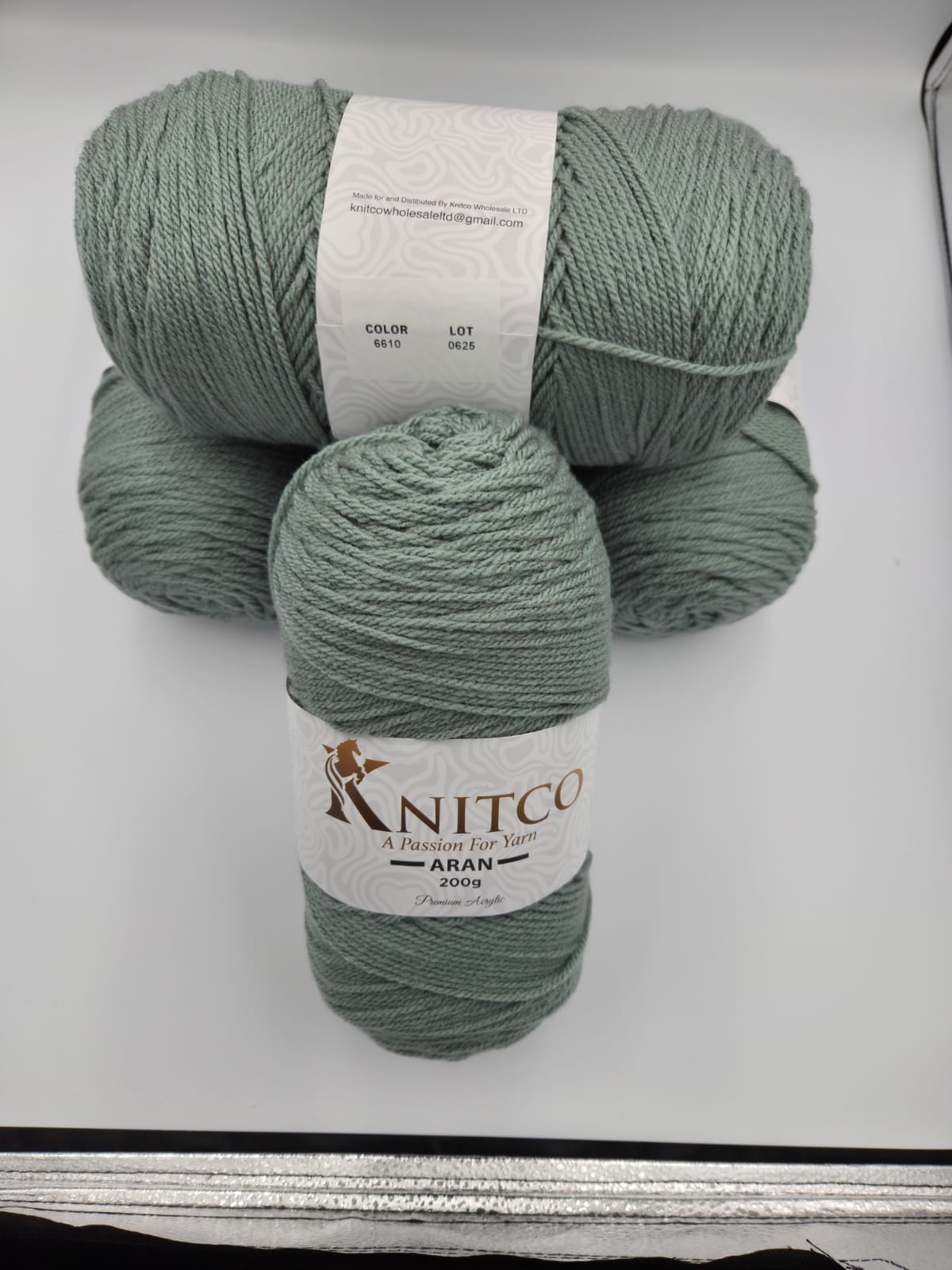Knitco Aran Premium 5 x 200g - 420m - 100% Acylic Knitting Crochet Yarn
