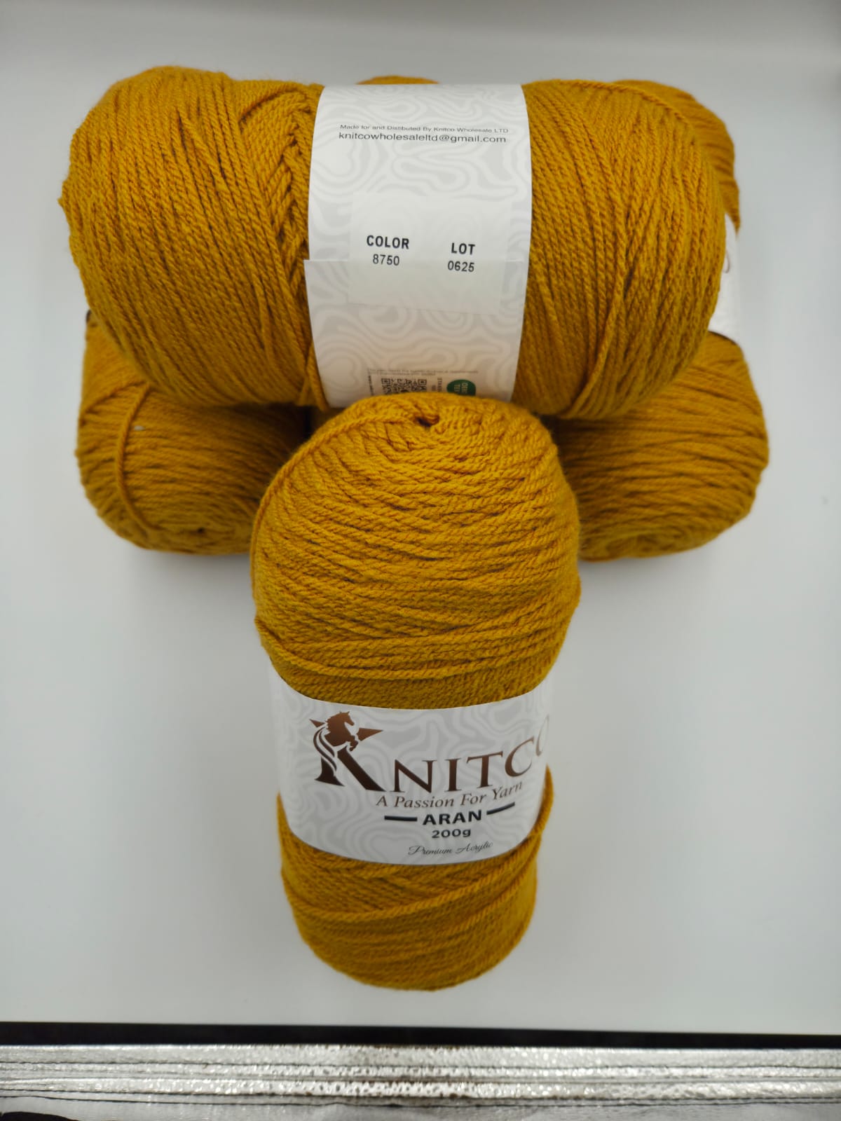 Knitco Aran Premium 5 x 200g - 420m - 100% Acylic Knitting Crochet Yarn