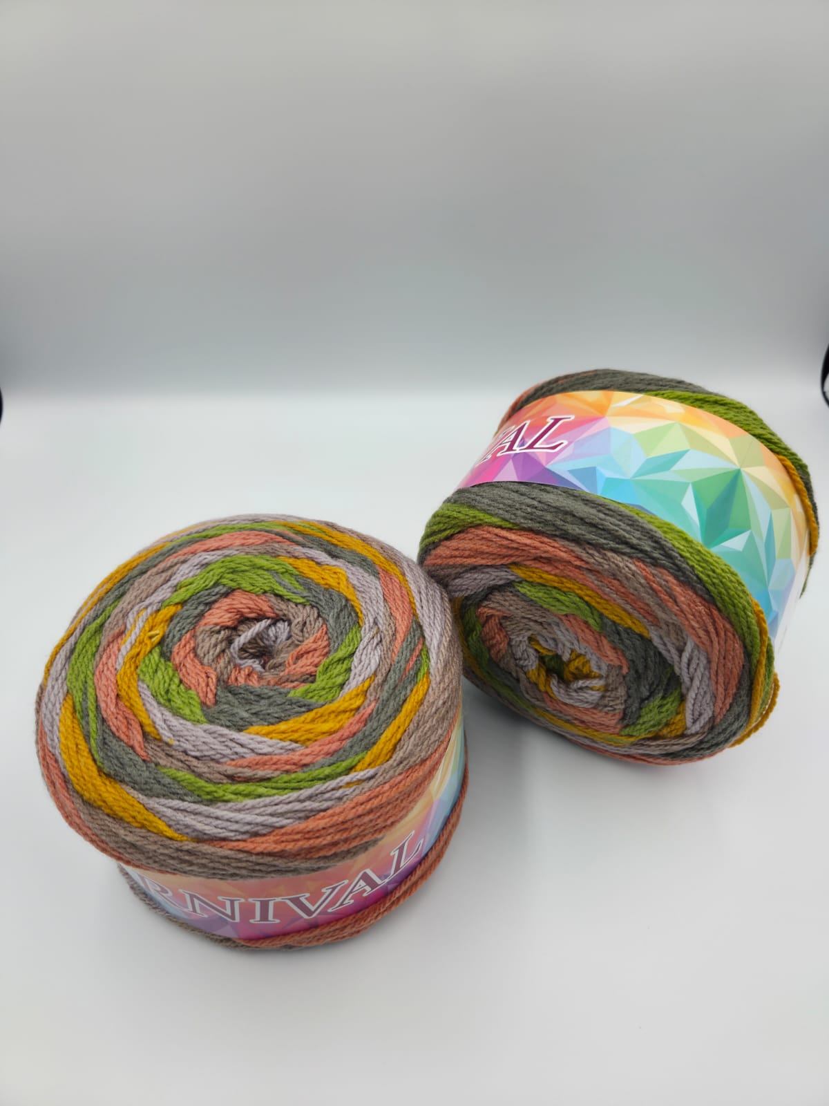 Knitco Carnival 1 x 200g - 472m - 100% Acrylic Knitting Crochet Yarn