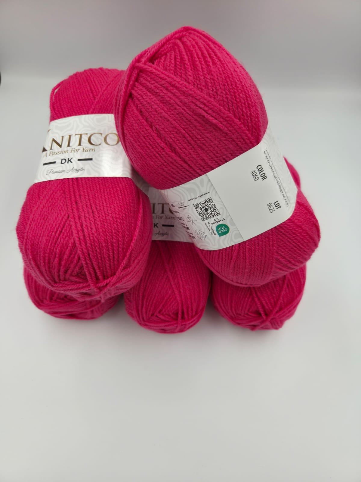 Knitco DK Premium 5 x 100g - 360m - 100% Acylic Knitting Crochet Yarn