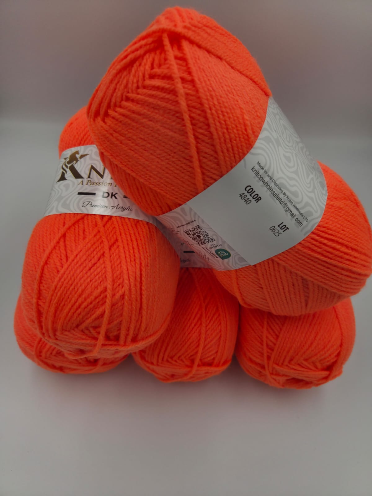 Knitco DK Premium 5 x 100g - 360m - 100% Acylic Knitting Crochet Yarn